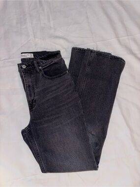 Abercrombie & Fitch The 90s Straight Ultra High Rise Black Jeans
